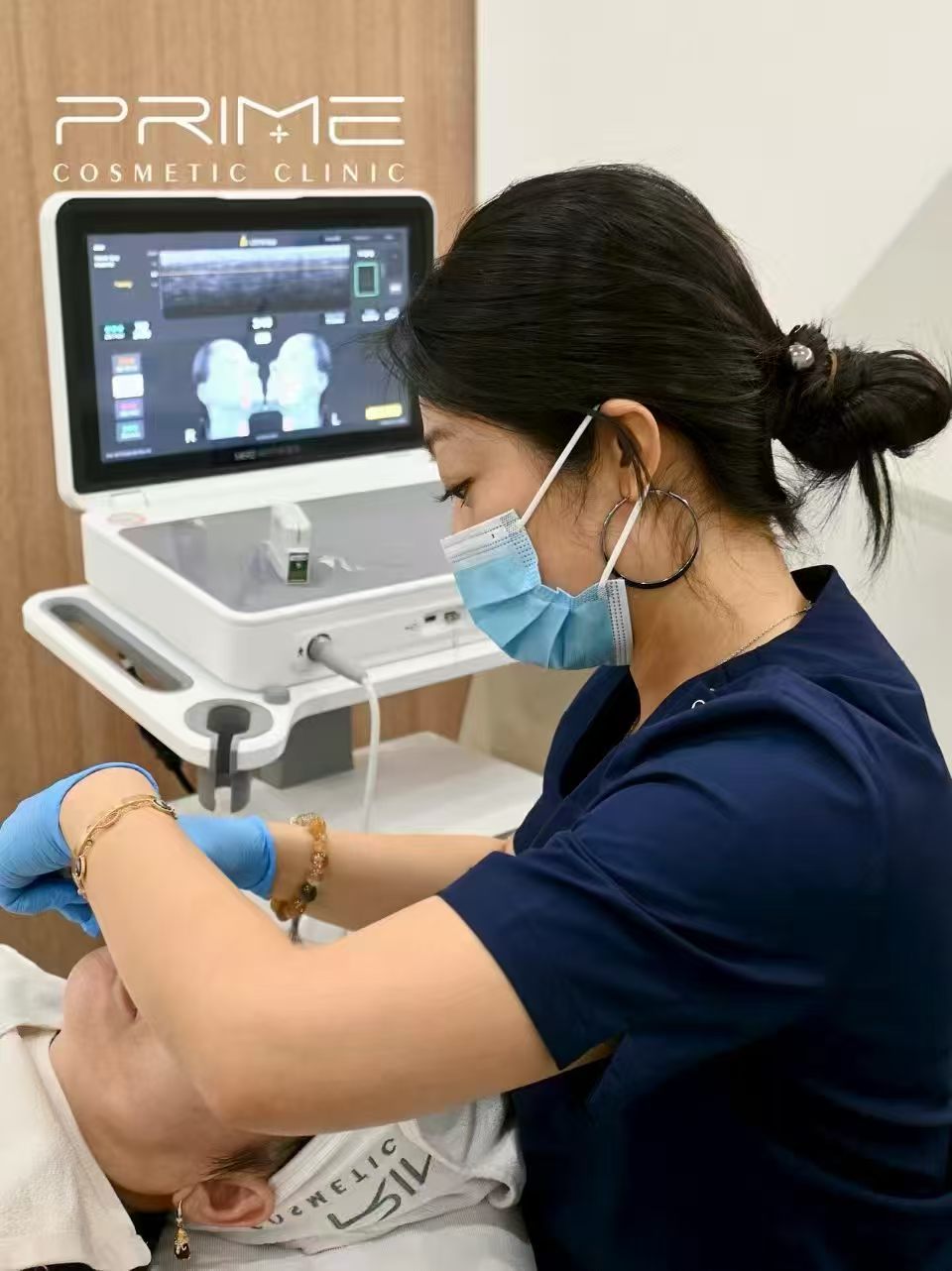 Prime Cosmetic Clinic practitioner using ultrasound imaging during treatment